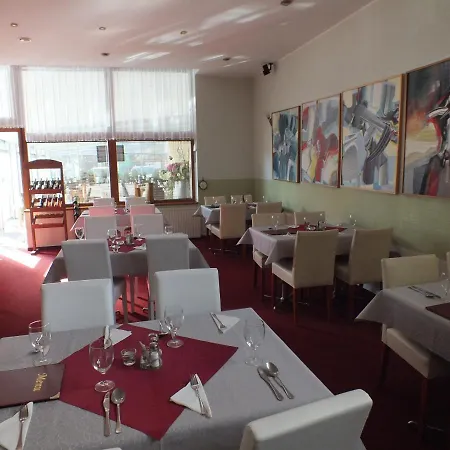 Hotel Artin
